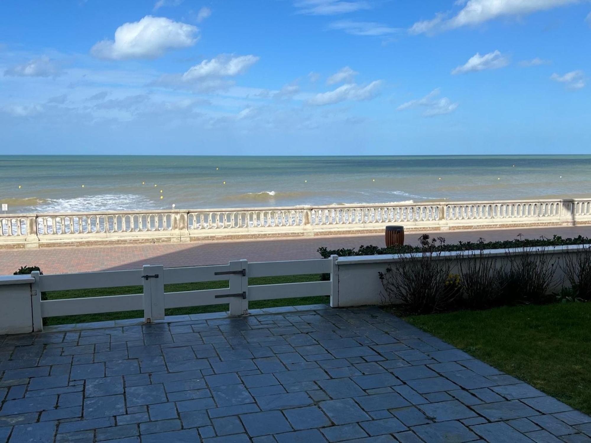 Studio Central A Cabourg Avec Balcon, Wifi Gratuit & Parking - Fr-1-487-372 Екстер'єр фото